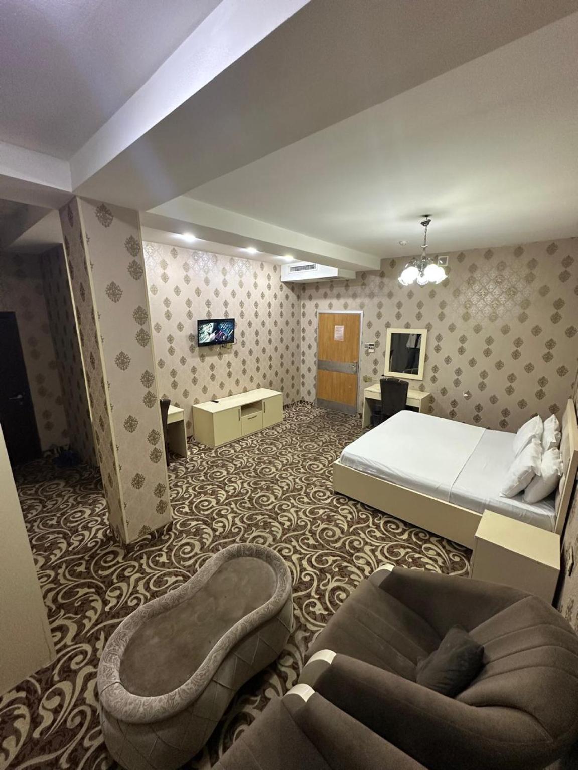 Comfort Hotel Baku 19/20