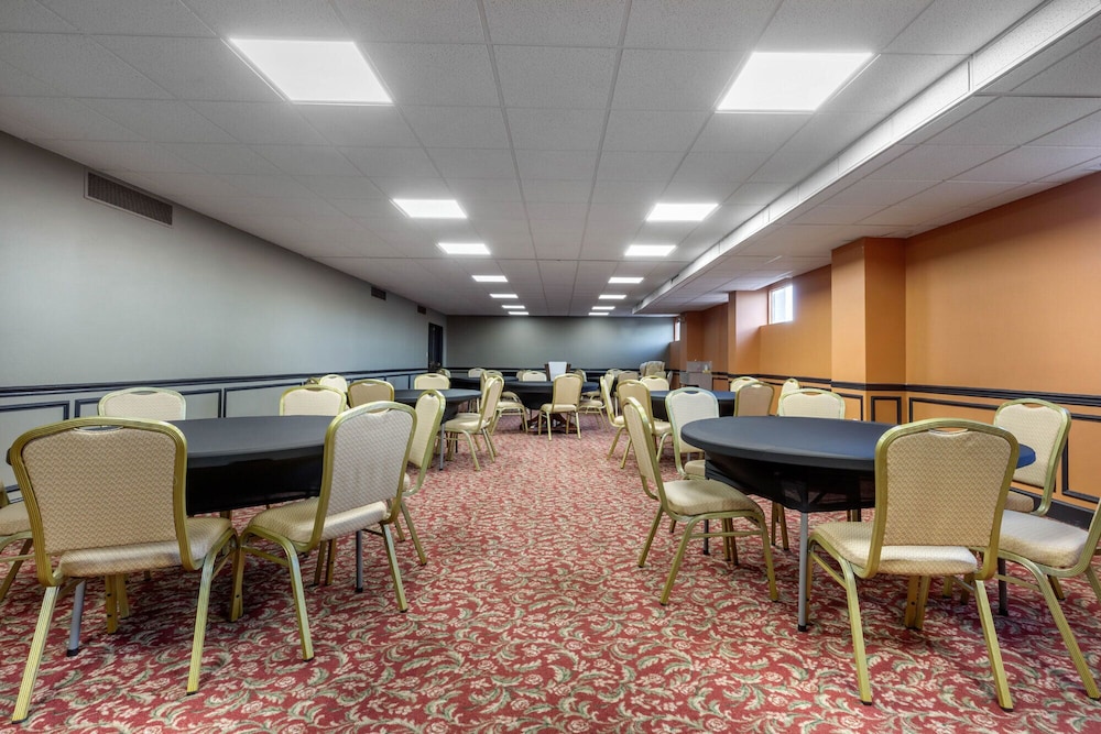VetteCity Hotel 11/21