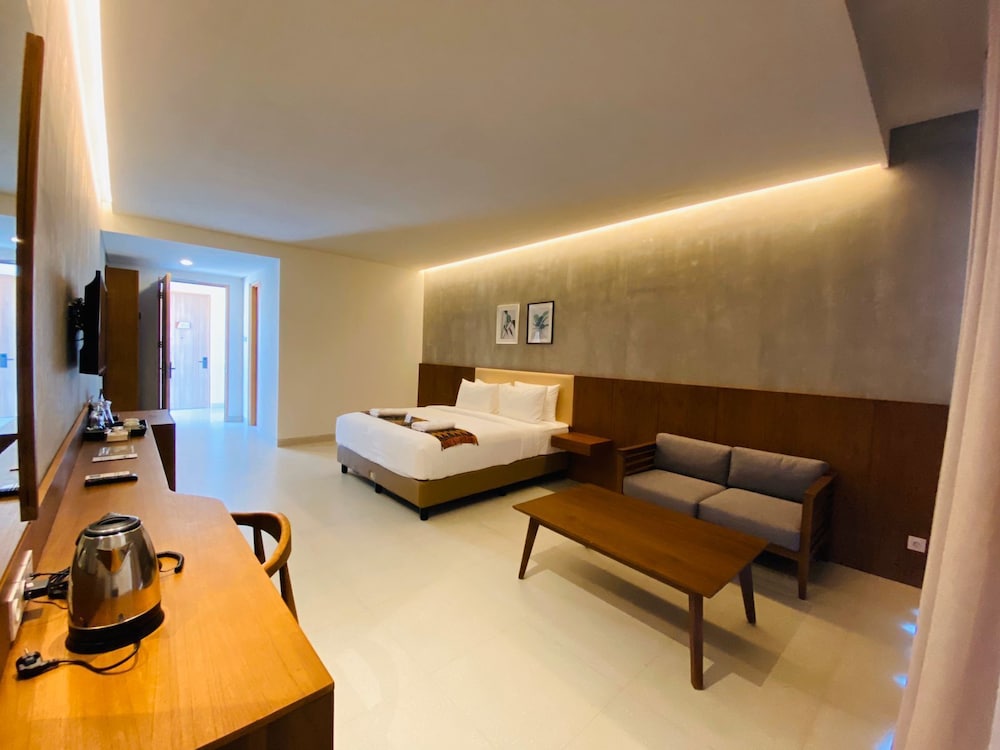 Kambaniru Beach Hotel and Resort 21/49