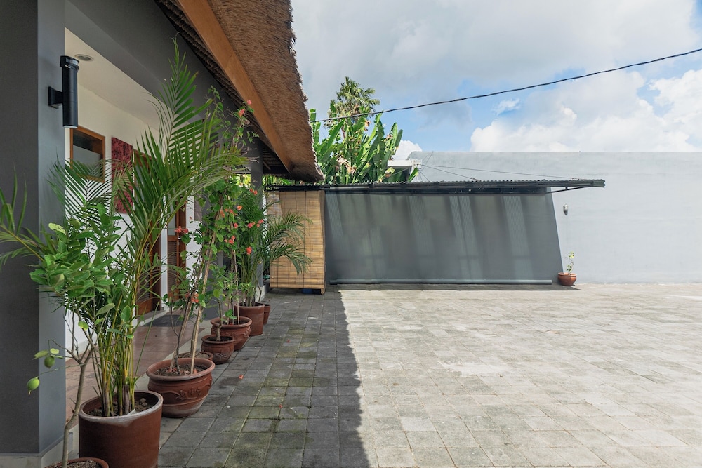 Balinea Holiday Home 7/50