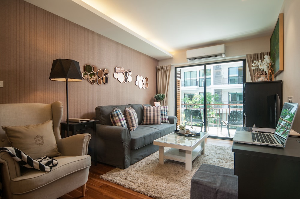 The Title KR Beach Condotel Rawai Phuket 22/37
