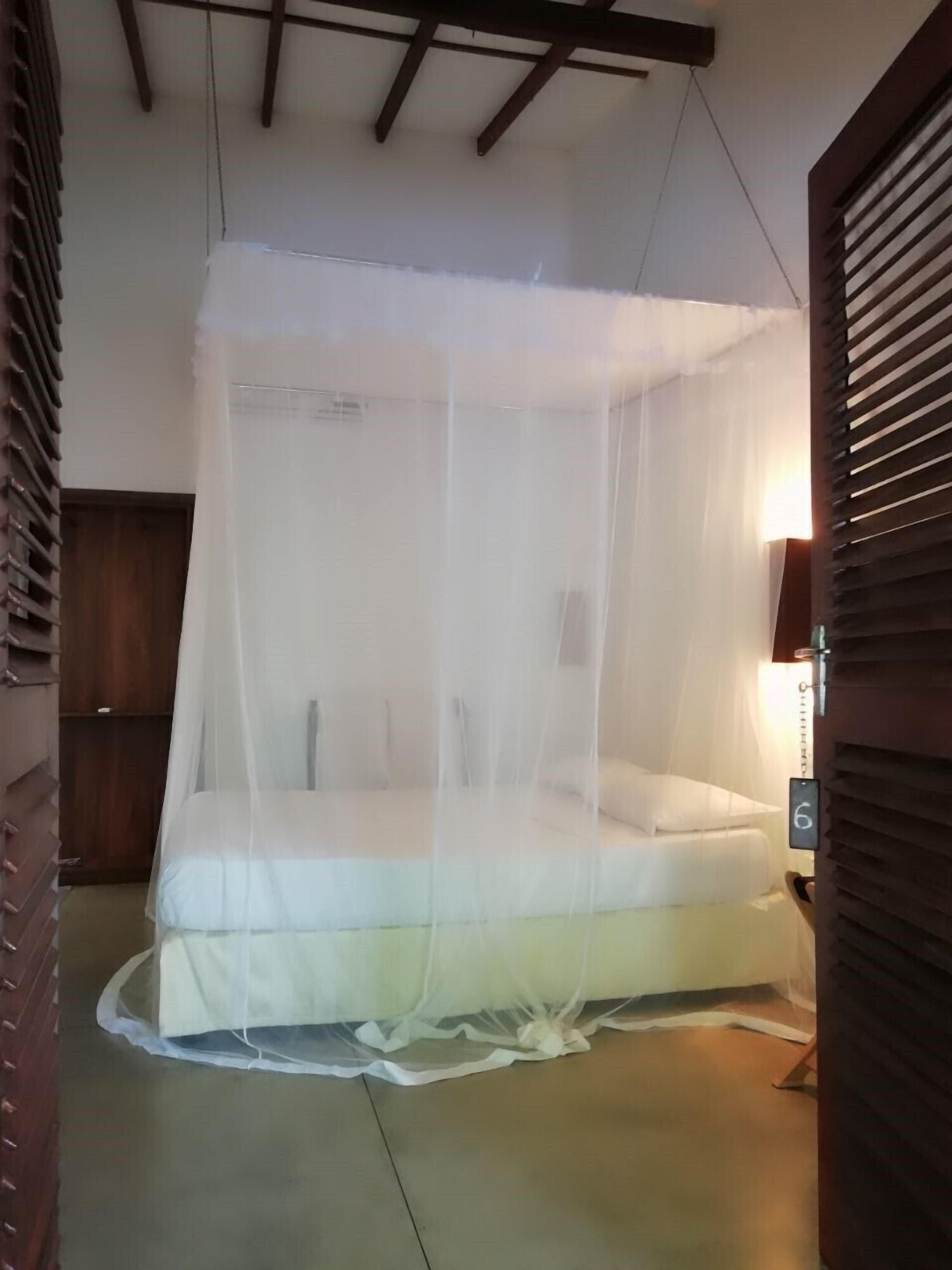 STANDARD, QUEEN BED, SEA VIEW