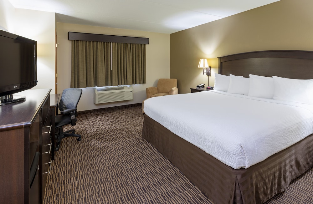 AmericInn by Wyndham Beaver Dam 8/60