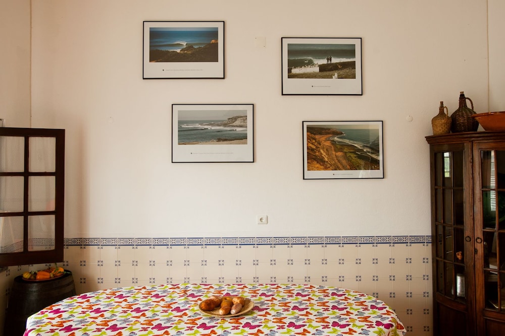 Ericeira Chill Hill 2 Peach Garden 32/50
