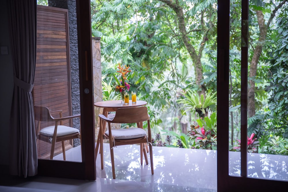 Angsoka Bungalow 13/18