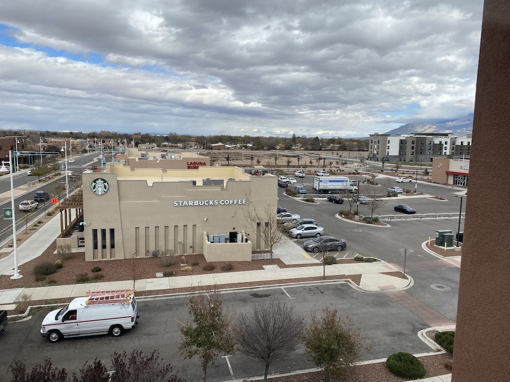 Holiday Inn Express Hotel and Suites Albuquerque Historic Old Town 58/73