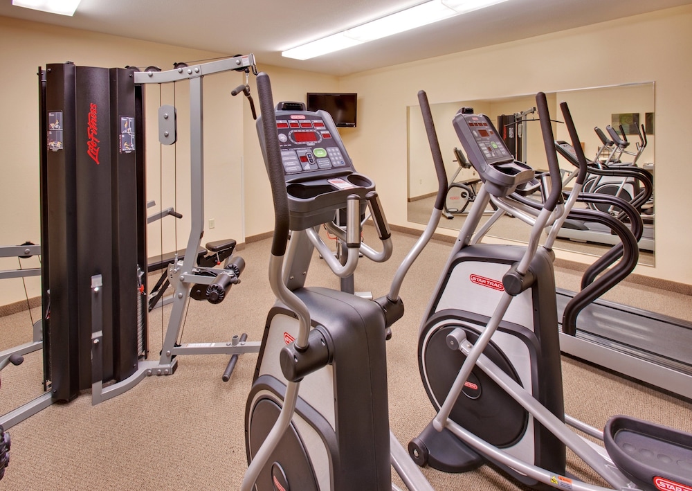 CANDLEWOOD SUITES WILLISTON 41/77