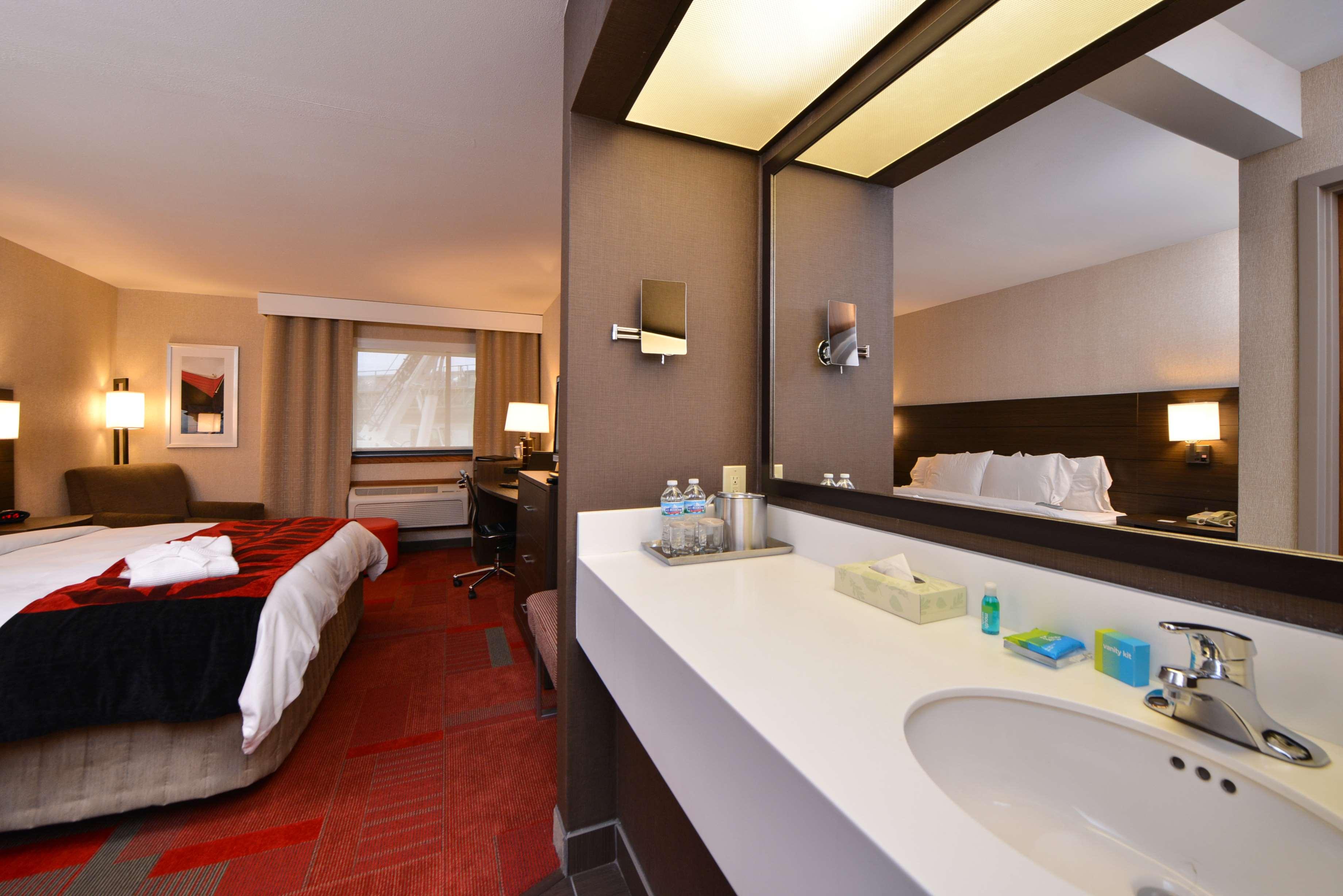 Radisson Hotel Madison 43/43