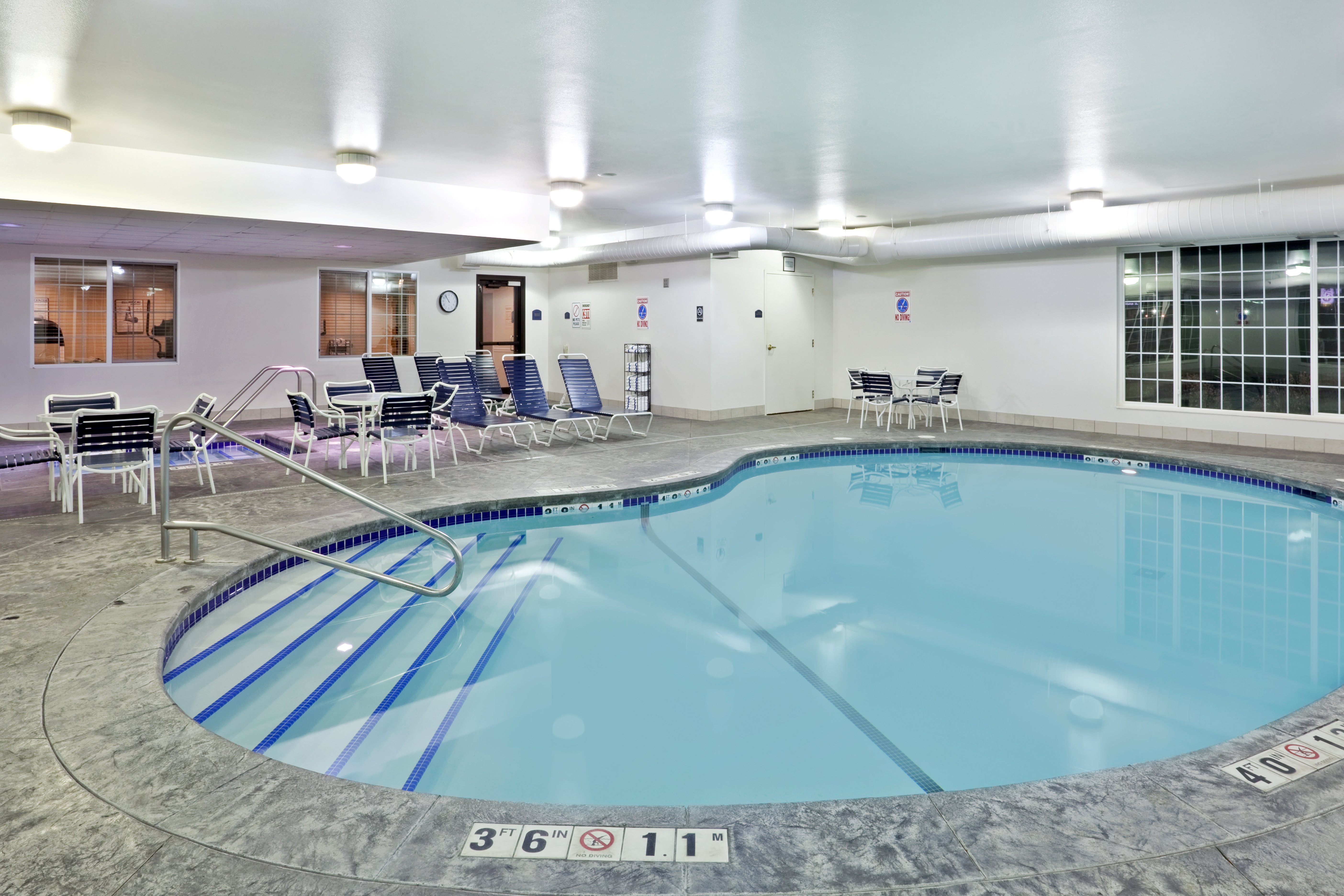 Holiday Inn Spokane Airport 30/52