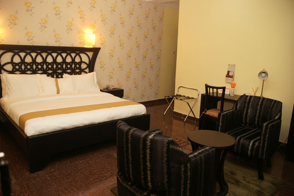Ellis Suites Limited 14/28