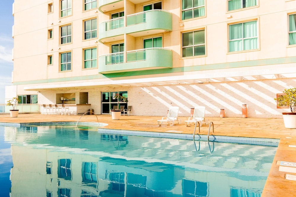 Mercure Macae Hotel 7/77