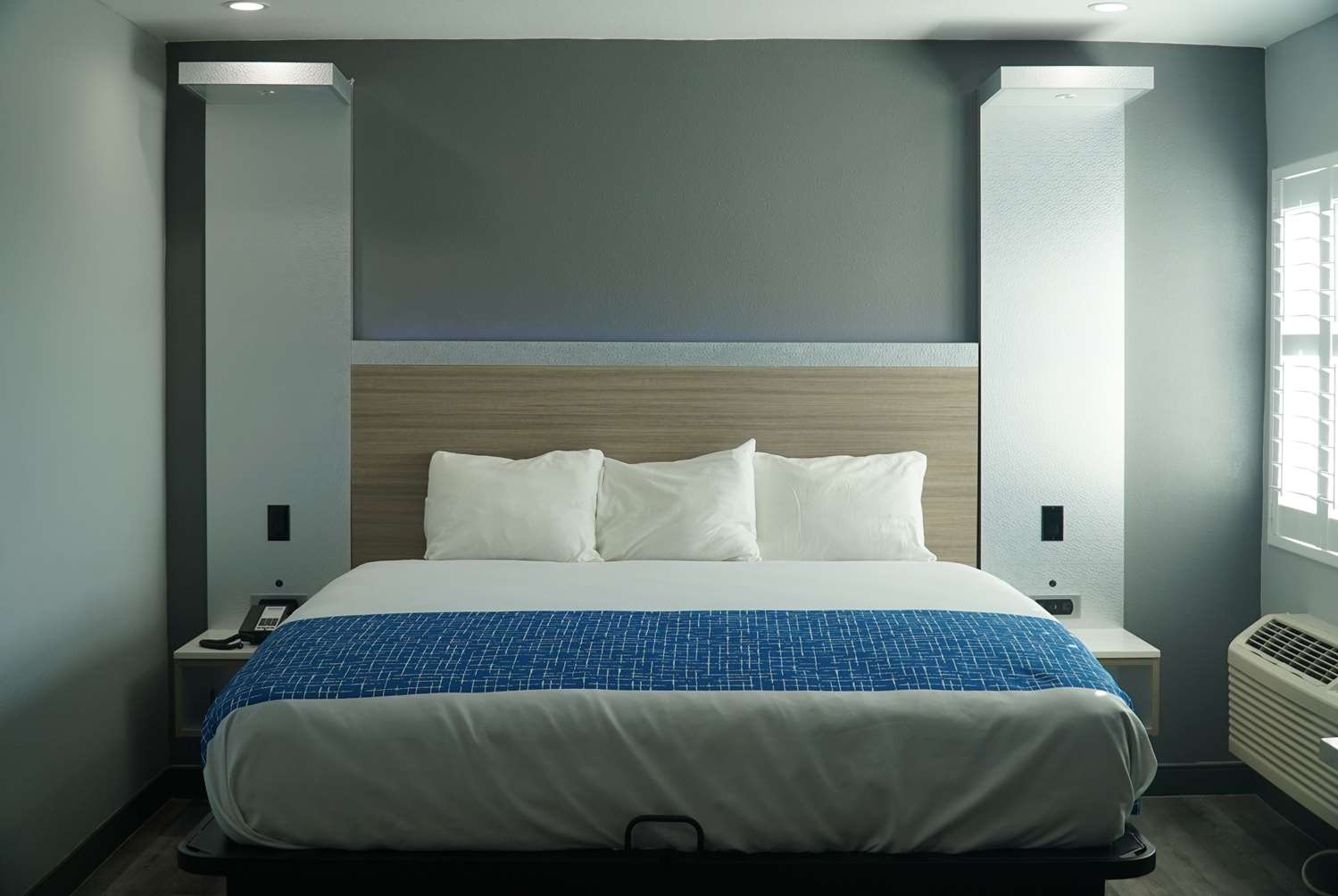 Travelodge by Wyndham Whittier 5/33