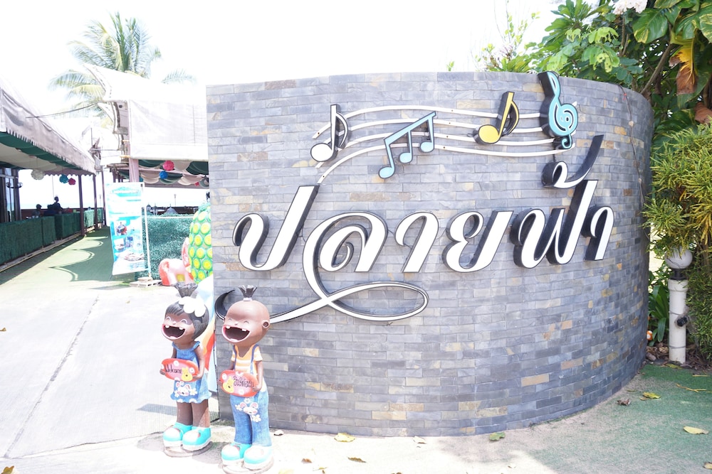 Paifha Beach Resort 40/45