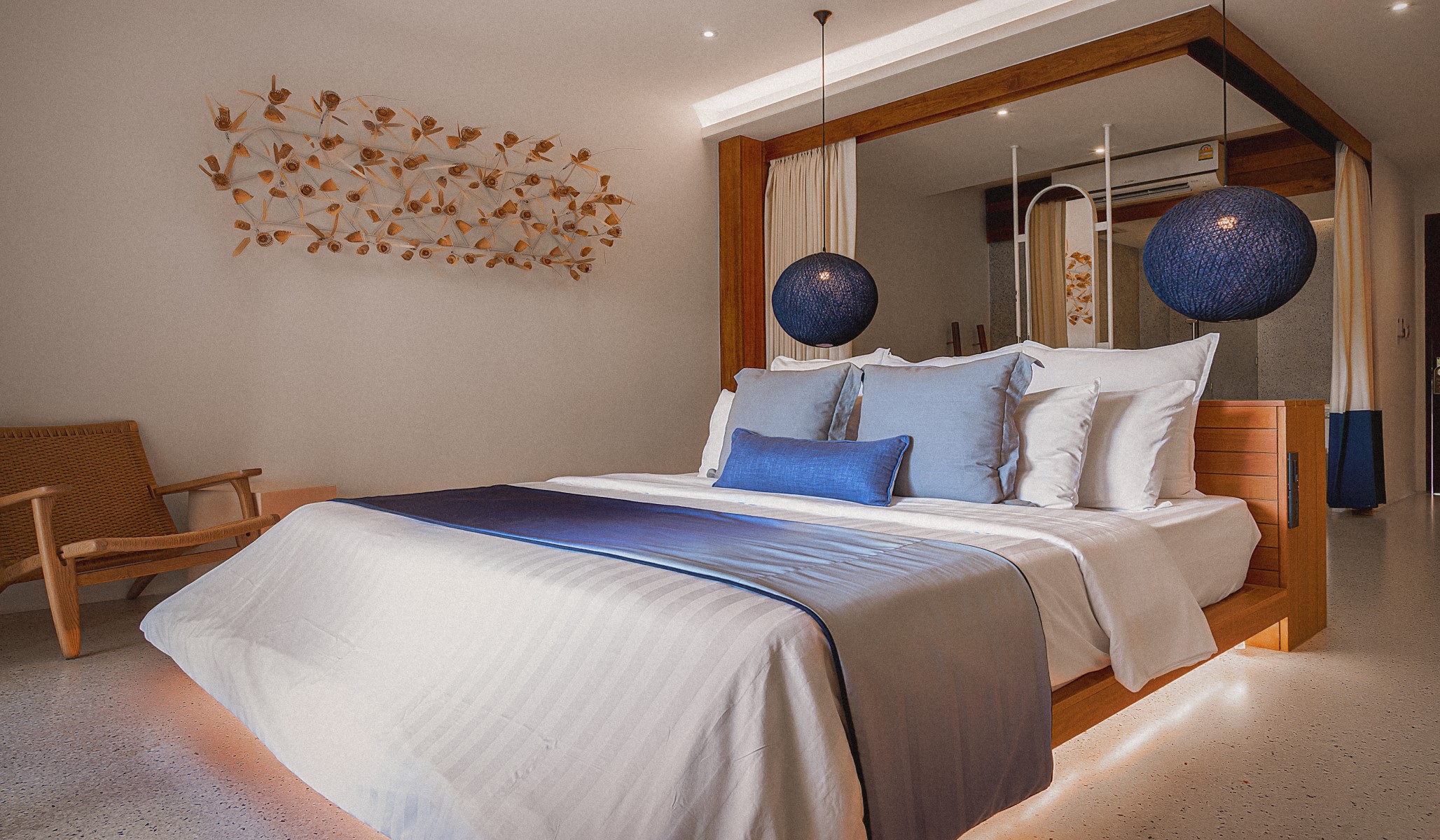 Cabana Pool, Suite