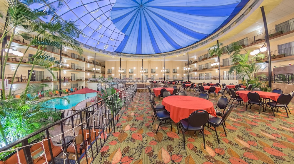 Holiday Inn Des Moines Airport Conf Center 62/79