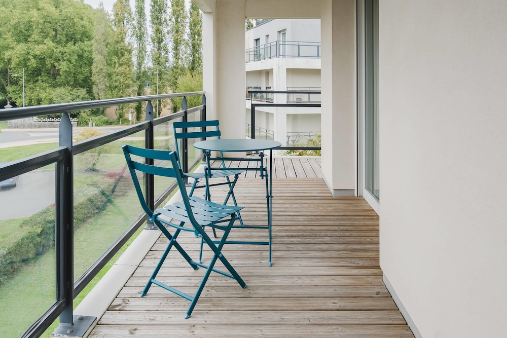 Quality Aparthotel St-Berthevin Laval 24/30