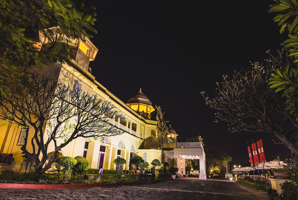Lalit Laxmi Vilas Palace 5/50