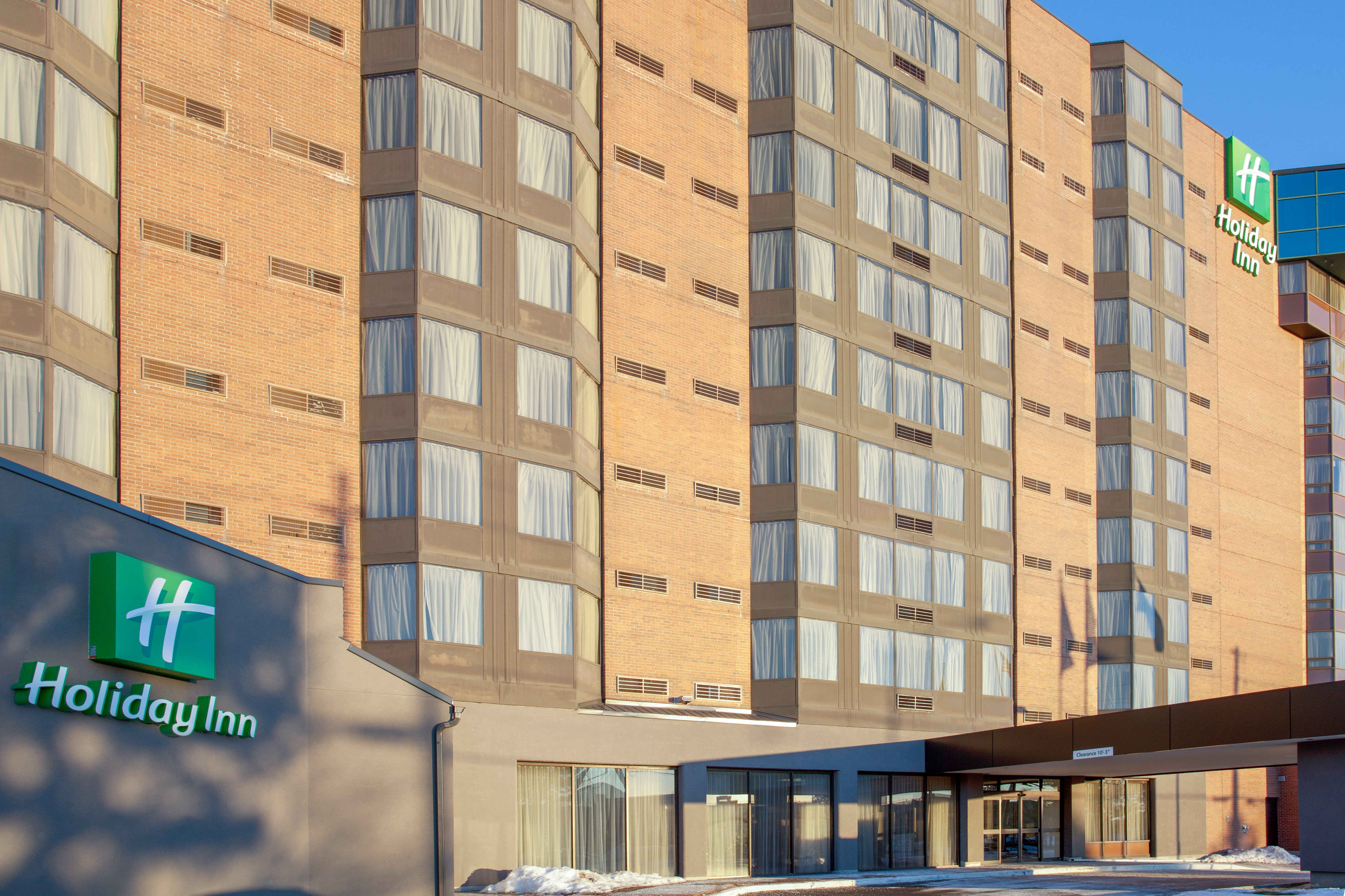 Holiday Inn Ottawa East 7/76