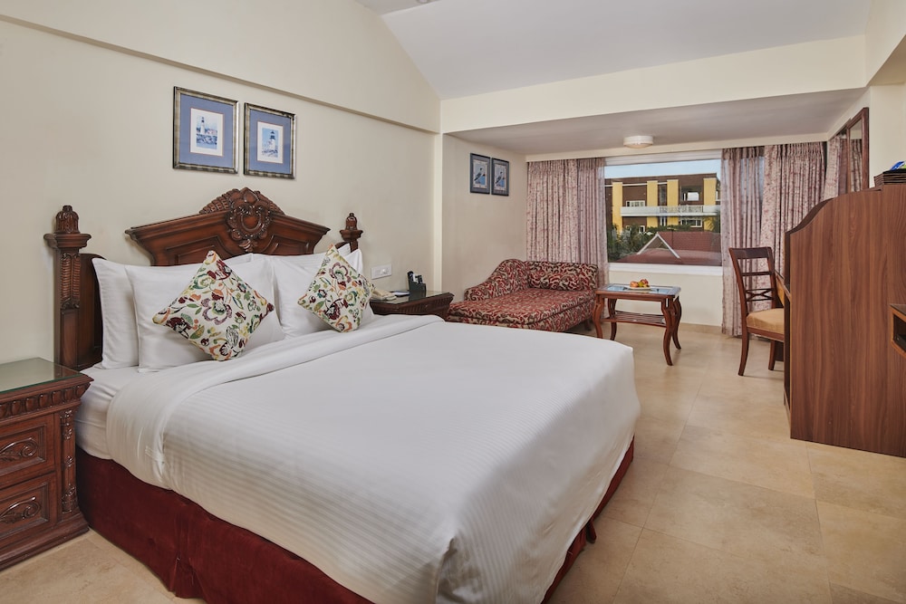 Mayfair Heritage, Puri 7/37