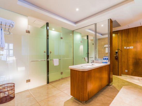 Oriental Bixi Hotel (Country Garden Alliance Zhongshan Branch) 50/53