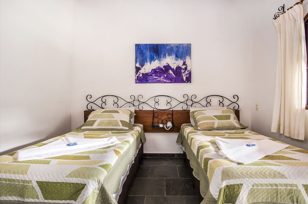Feiticeira Praia Hotel 45/79