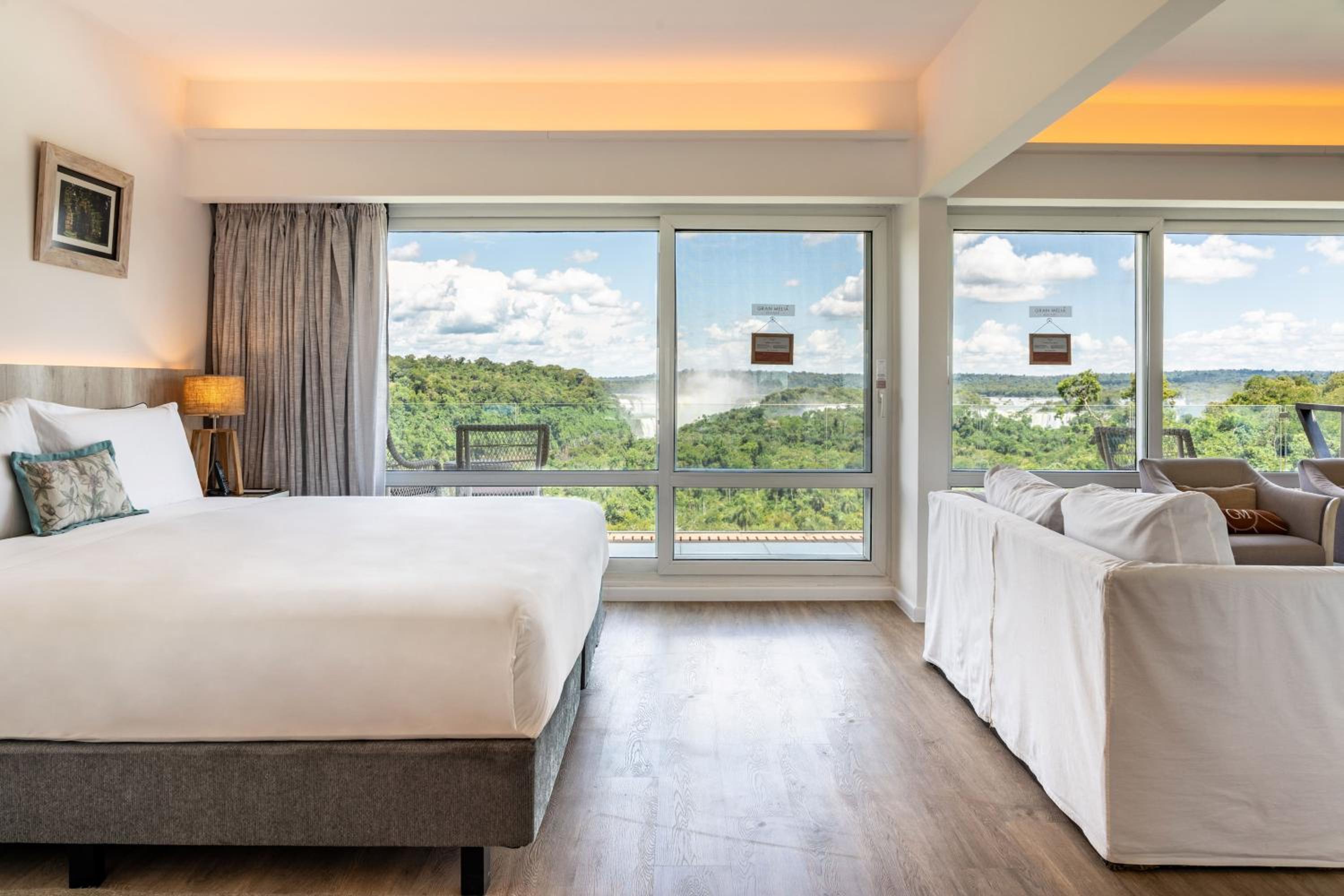 Red Level, Junior Suite, Waterfall View