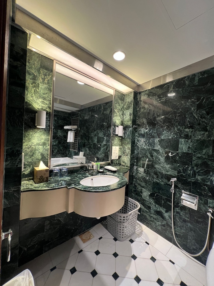 Orchard Point Serviced Apartments (Ex Somerset Orchard Singapore) 50/50