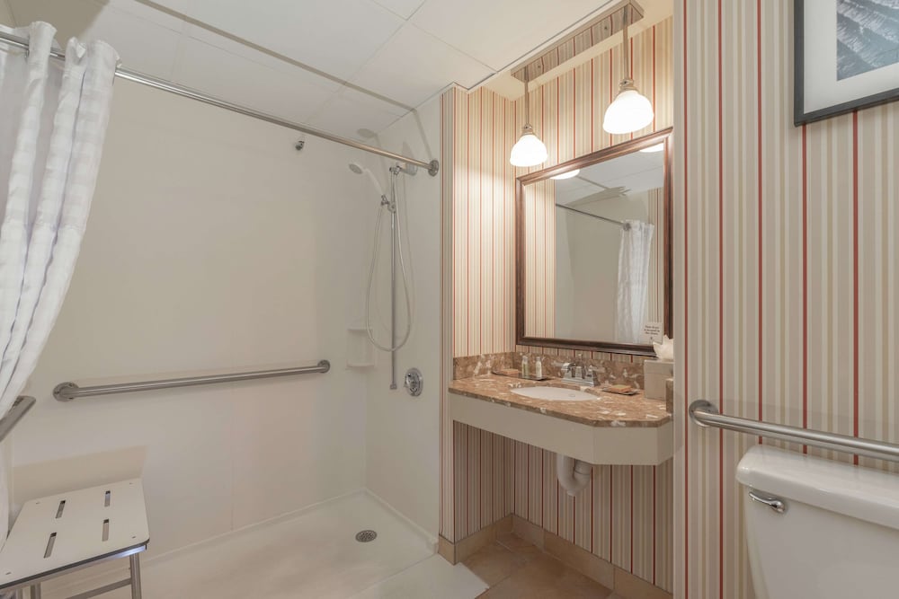 Doubletree By Hilton Bloomington Minneapolis South 19/60