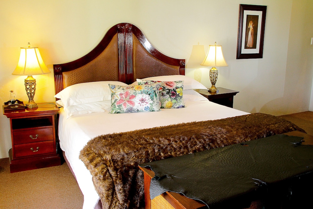 Mooiplaas Guesthouse 24/70