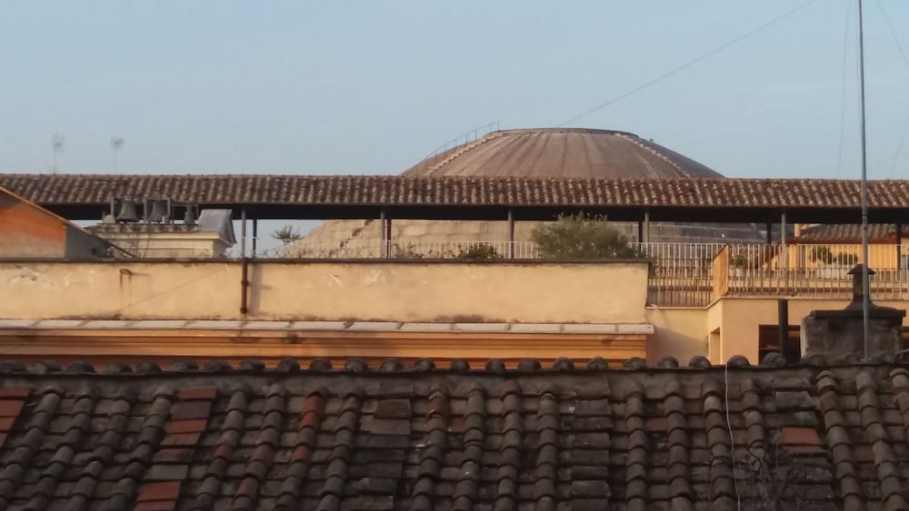 Arch Rome Suites 2/75