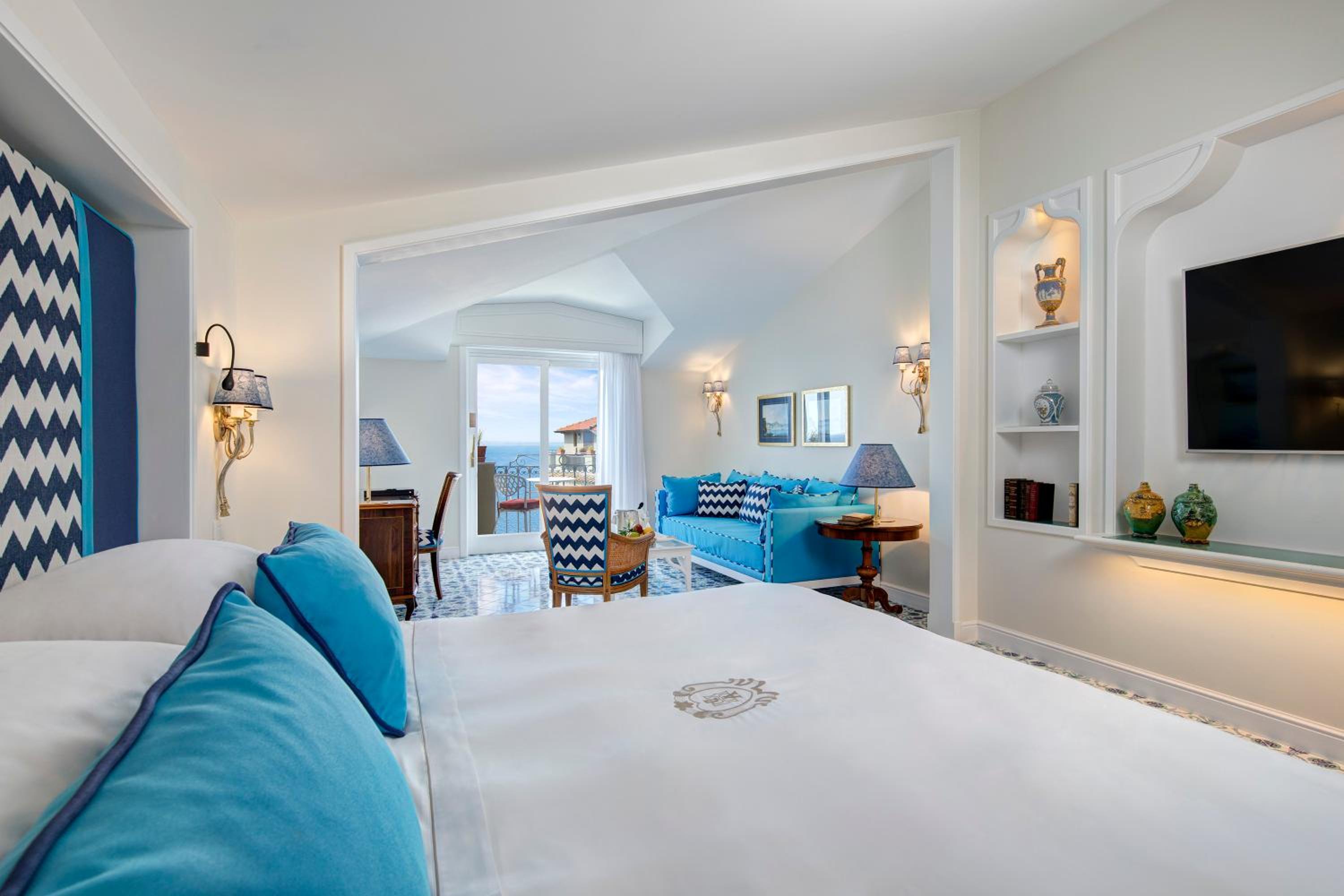 Sorrento, Suite, King Bed, Sea View