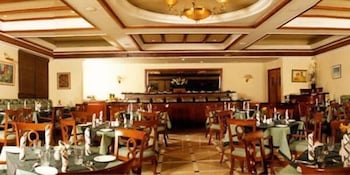 Beverly Hotel 35/45