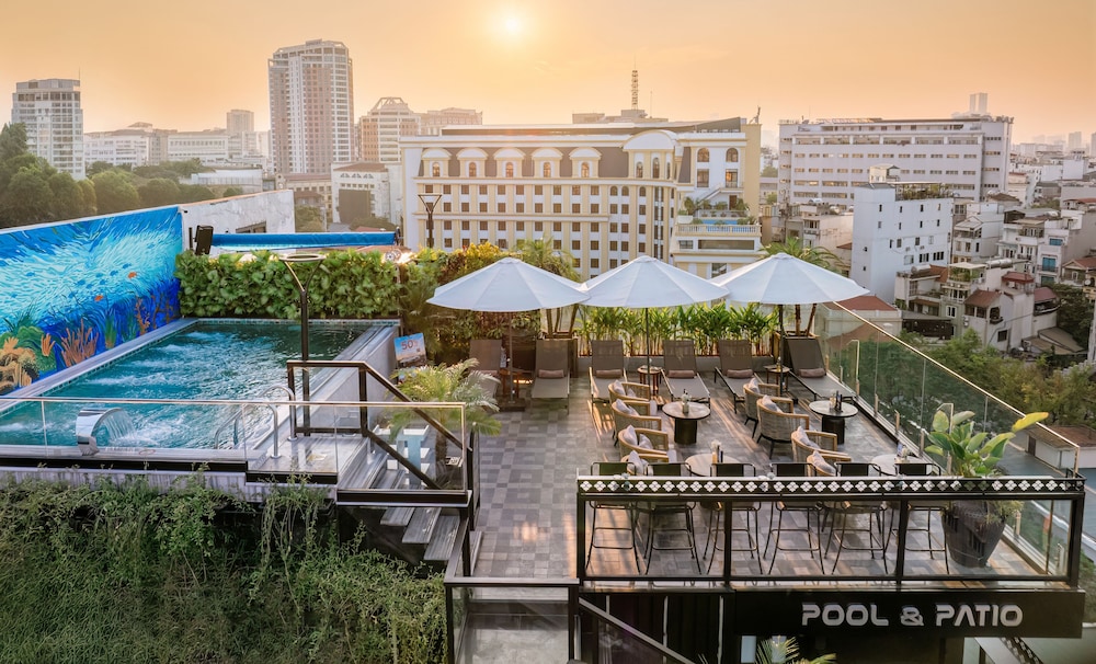 Grand Hotel du LAC Hanoi 48/50