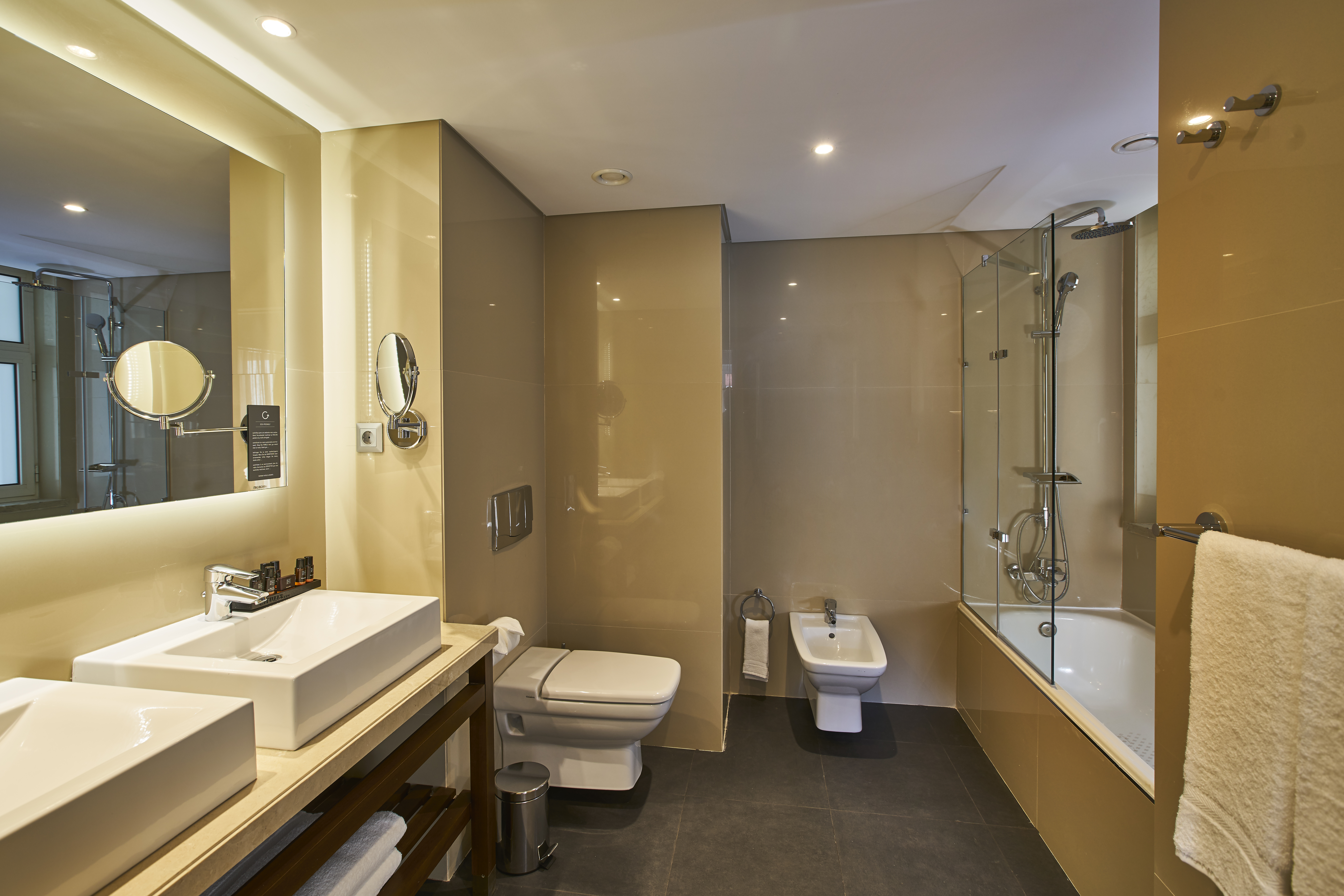جناح، Portobay Marques 2/3