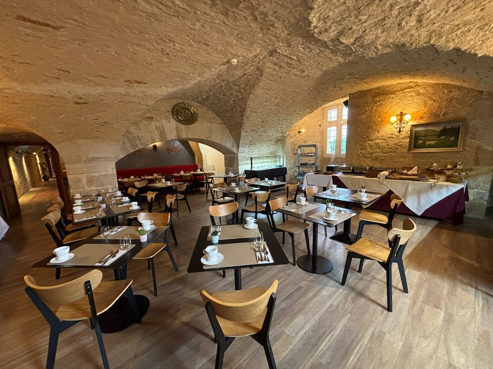 HOTEL GOLF CHATEAU DE CHAILLY 33/49