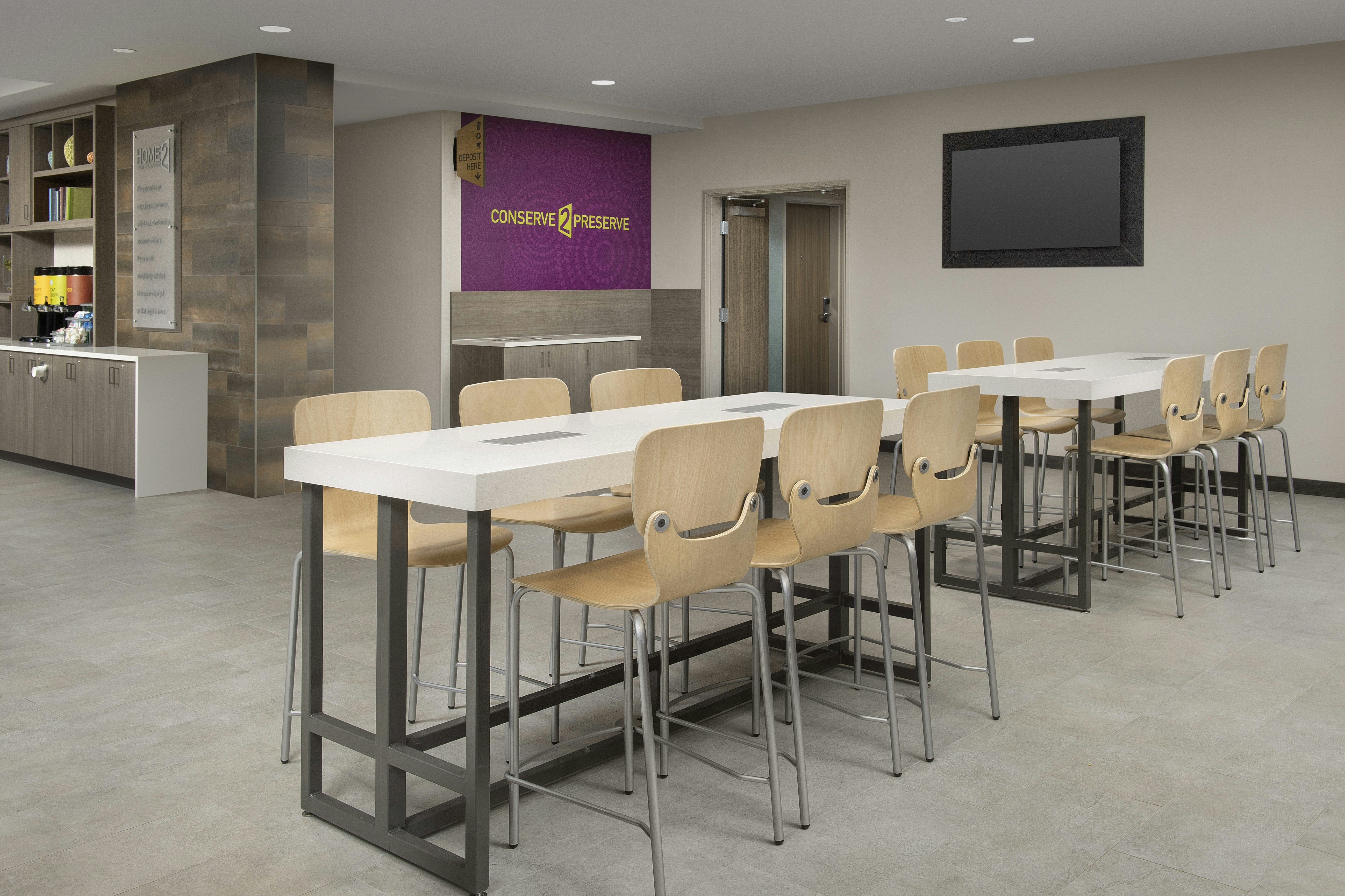 Home2 Suites by Hilton Fort Myers Airport 32/42