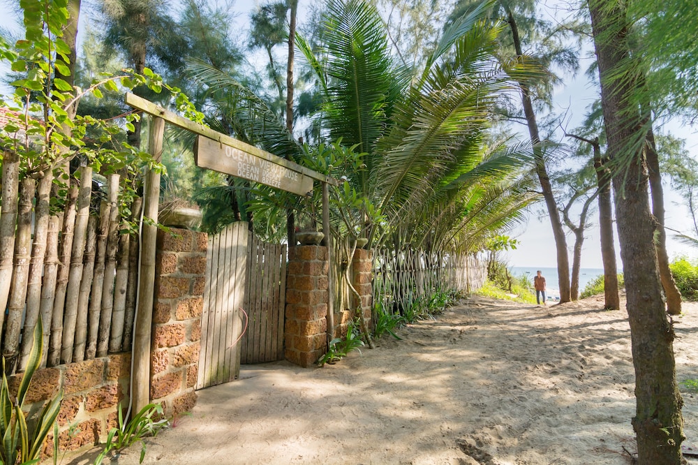 Ocean House 32/39