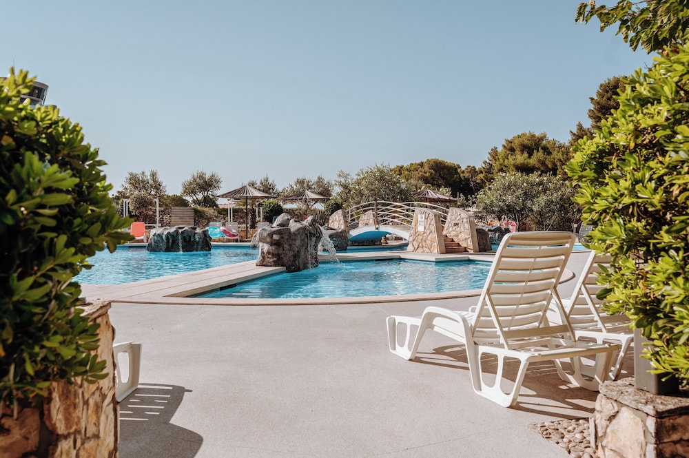 Matilde Beach Resort 44/50