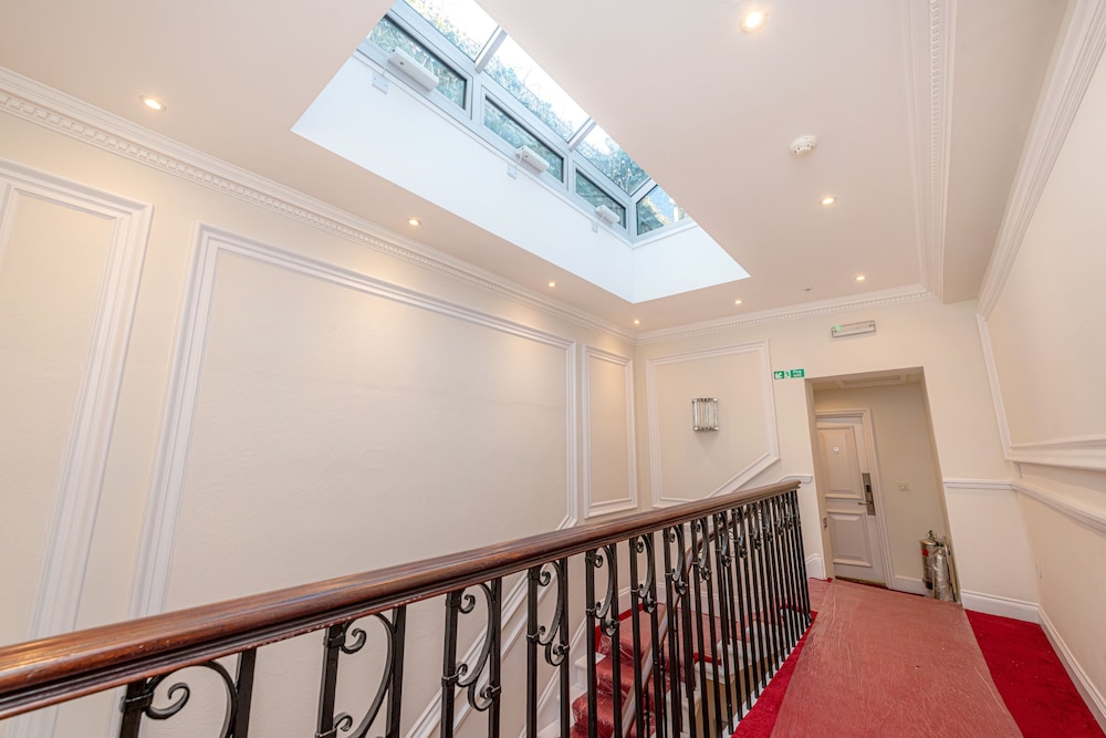 20 Hertford Street 39/50