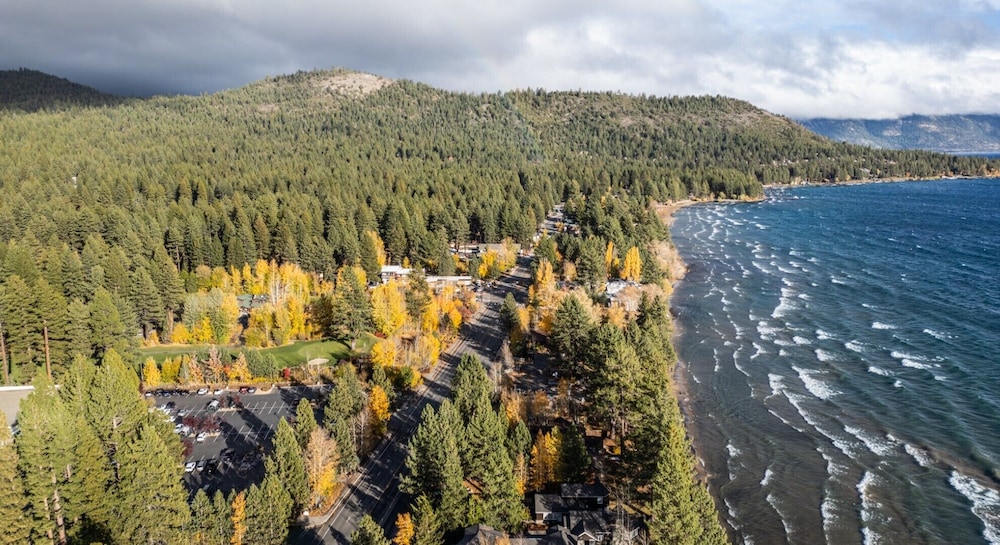 Edgelake Beach Club 48/50