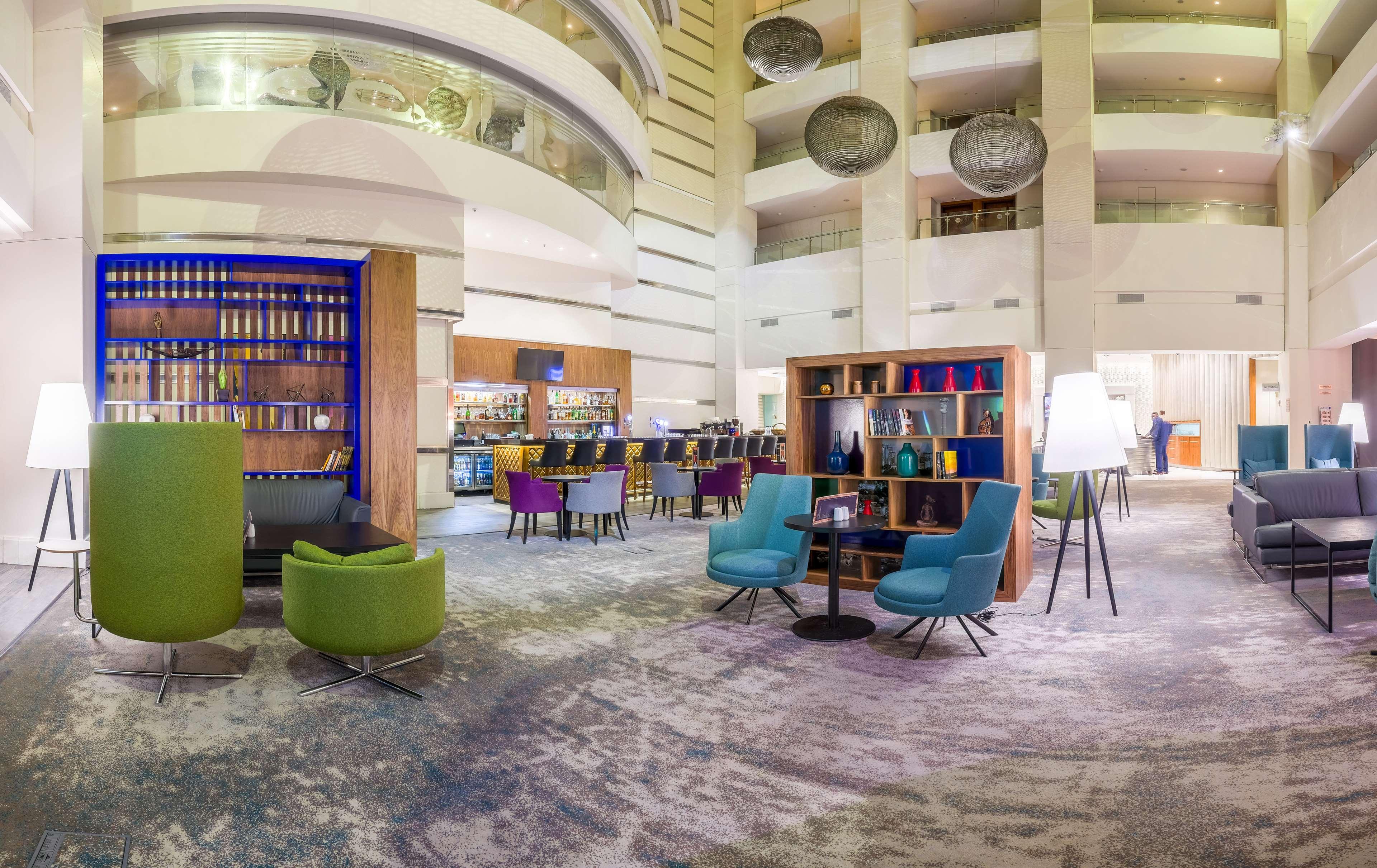 RADISSON BLU HOTEL SANDTON 41/50