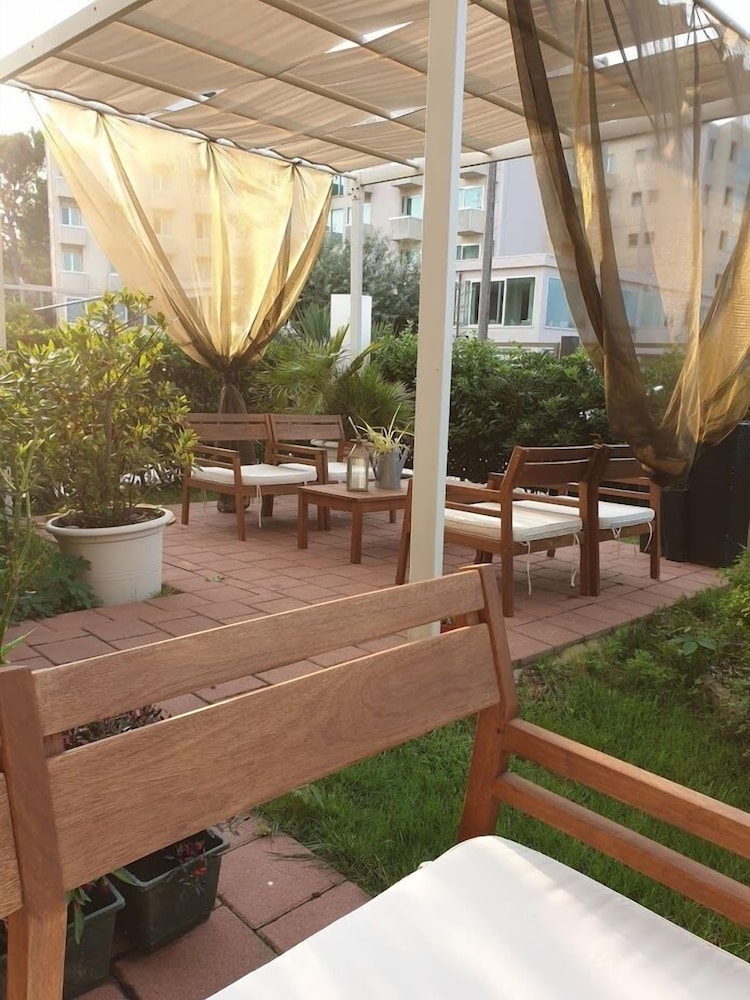 HOTEL BENINI 42/48