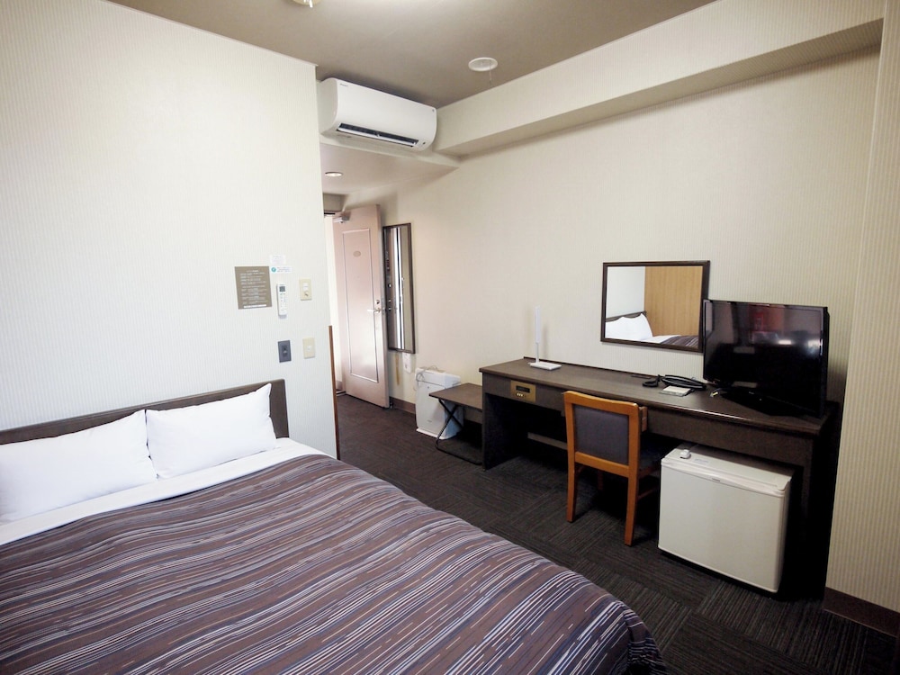 ROOM, DOUBLE BED, SMOKING