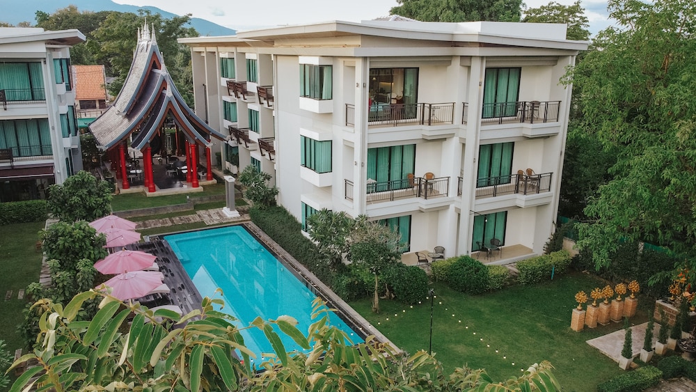 Maraya Hotel Resort 2/65