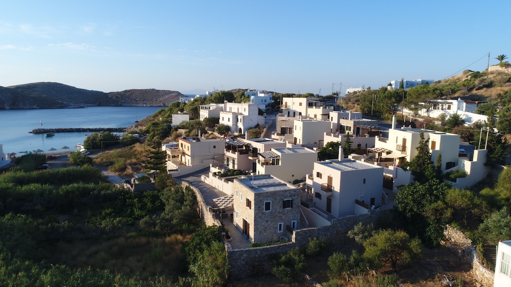 Syra Suites 44/50