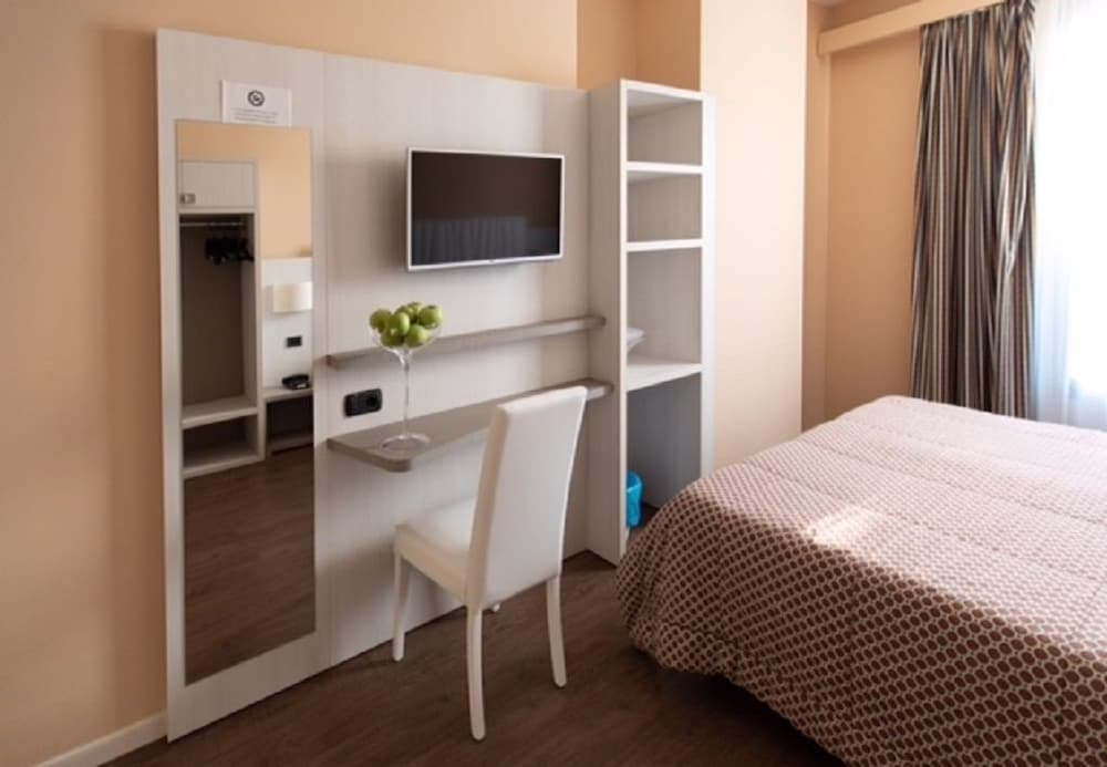 Hotel Enrichetta 12/36