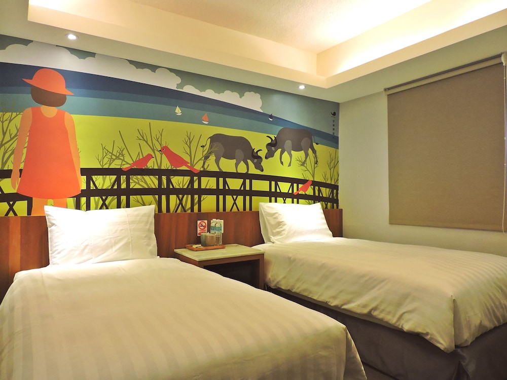Meci Hotel 10/66