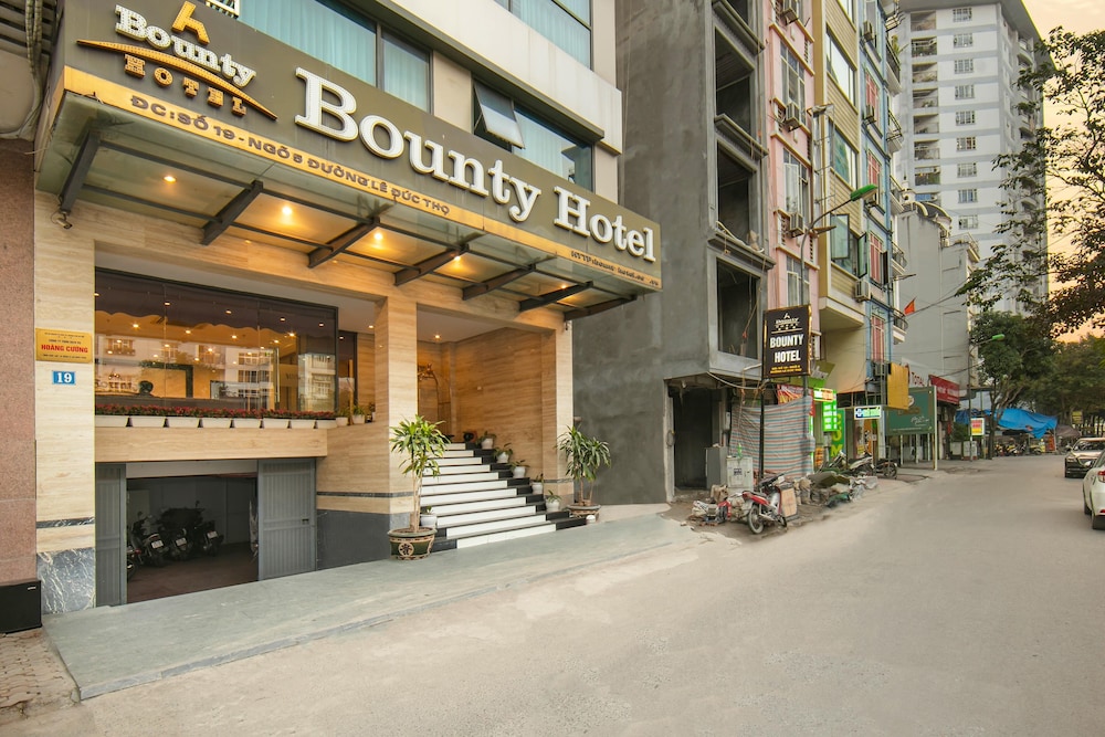 Bounty Hotel 7/67