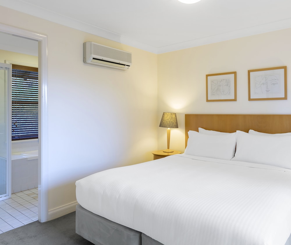 Avani Cypress Lakes Resort 12/50