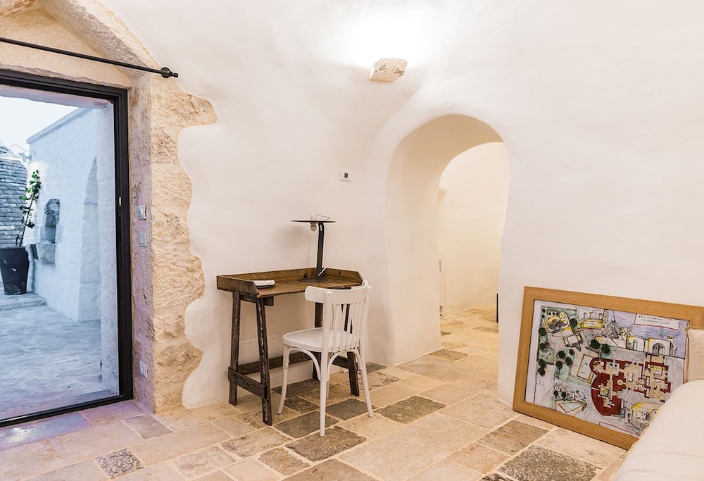 Borgo Canonica 5/50